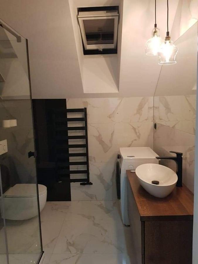 Mieszkanie Do Wynajecia Stroza  Exterior foto